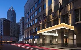 Hotel The Ritz-carlton,  5*