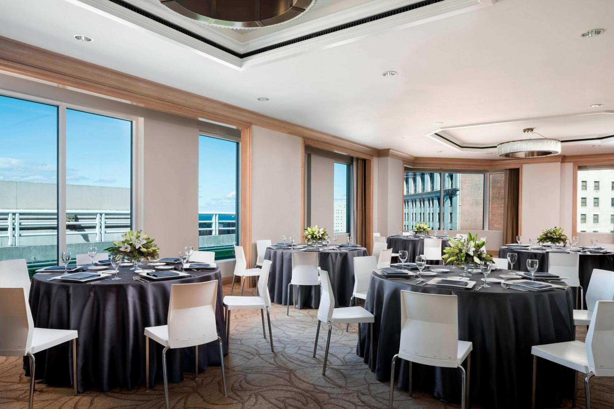 Hotel The Ritz-Carlton, Cleveland Extérieur photo