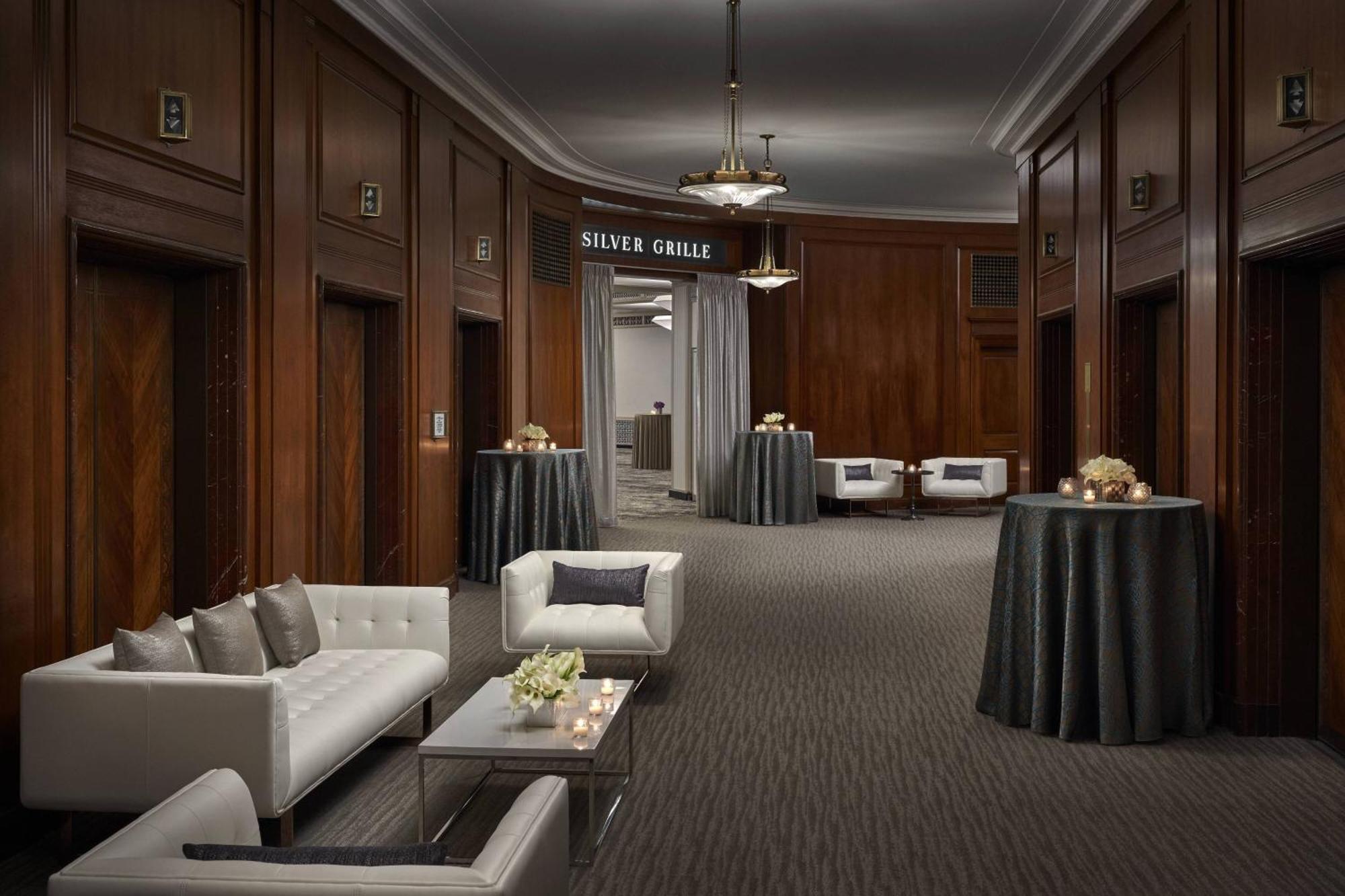 Hotel The Ritz-Carlton, Cleveland Extérieur photo